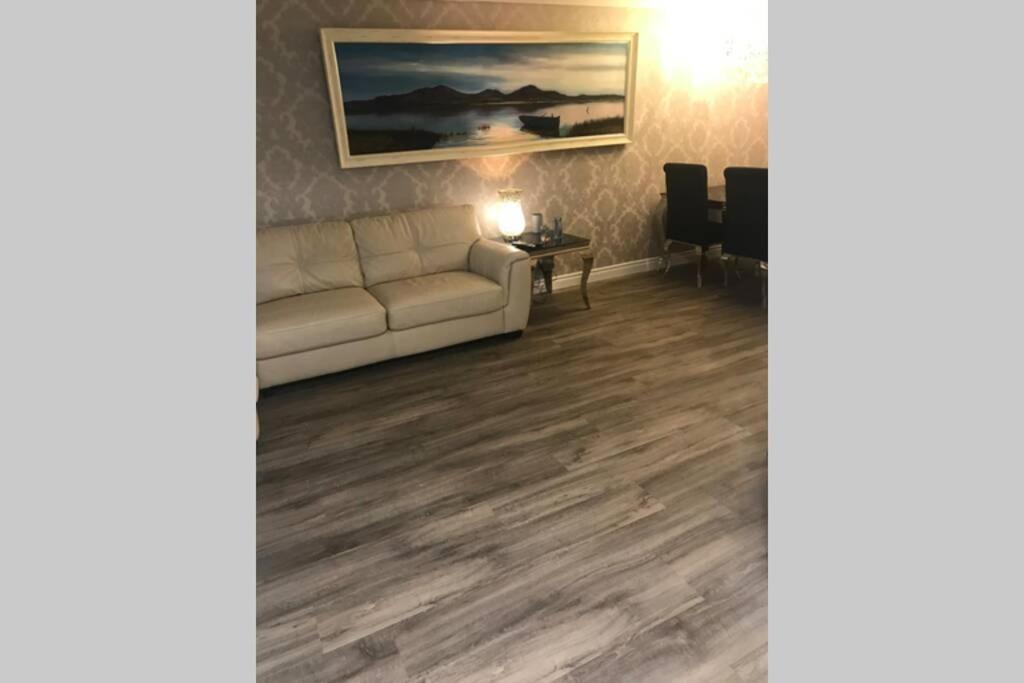 Largs Sea Front, Modern Apartment Bagian luar foto